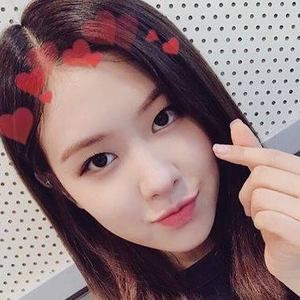 Meet your Posher, Rose